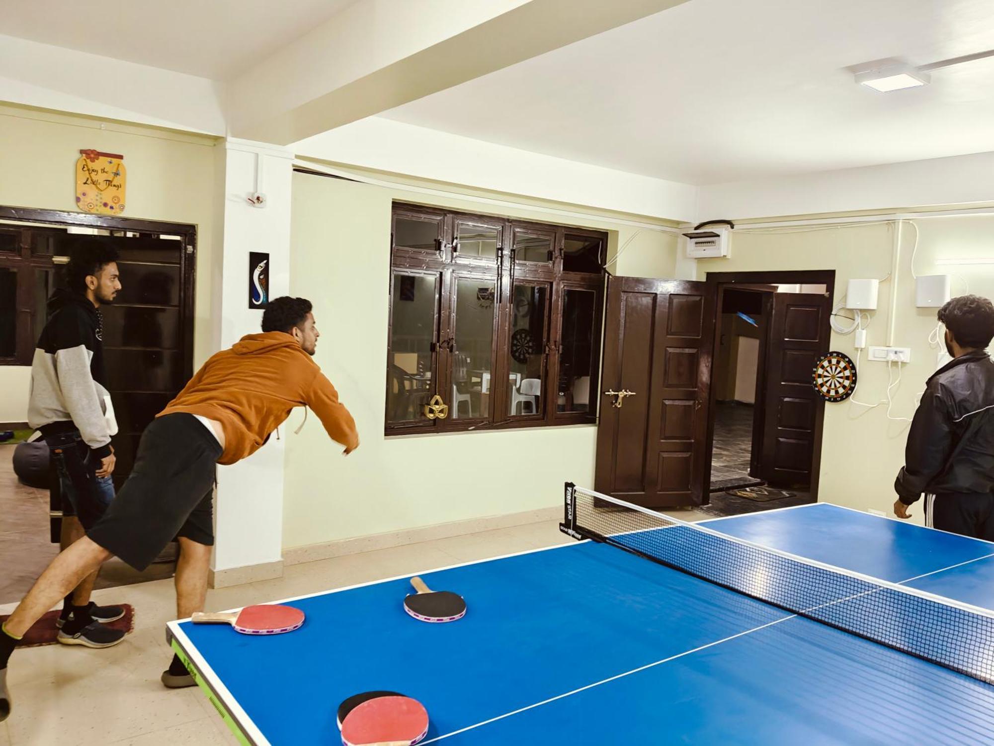 Xtsy Travellers Hostel Shillong Eksteriør bilde