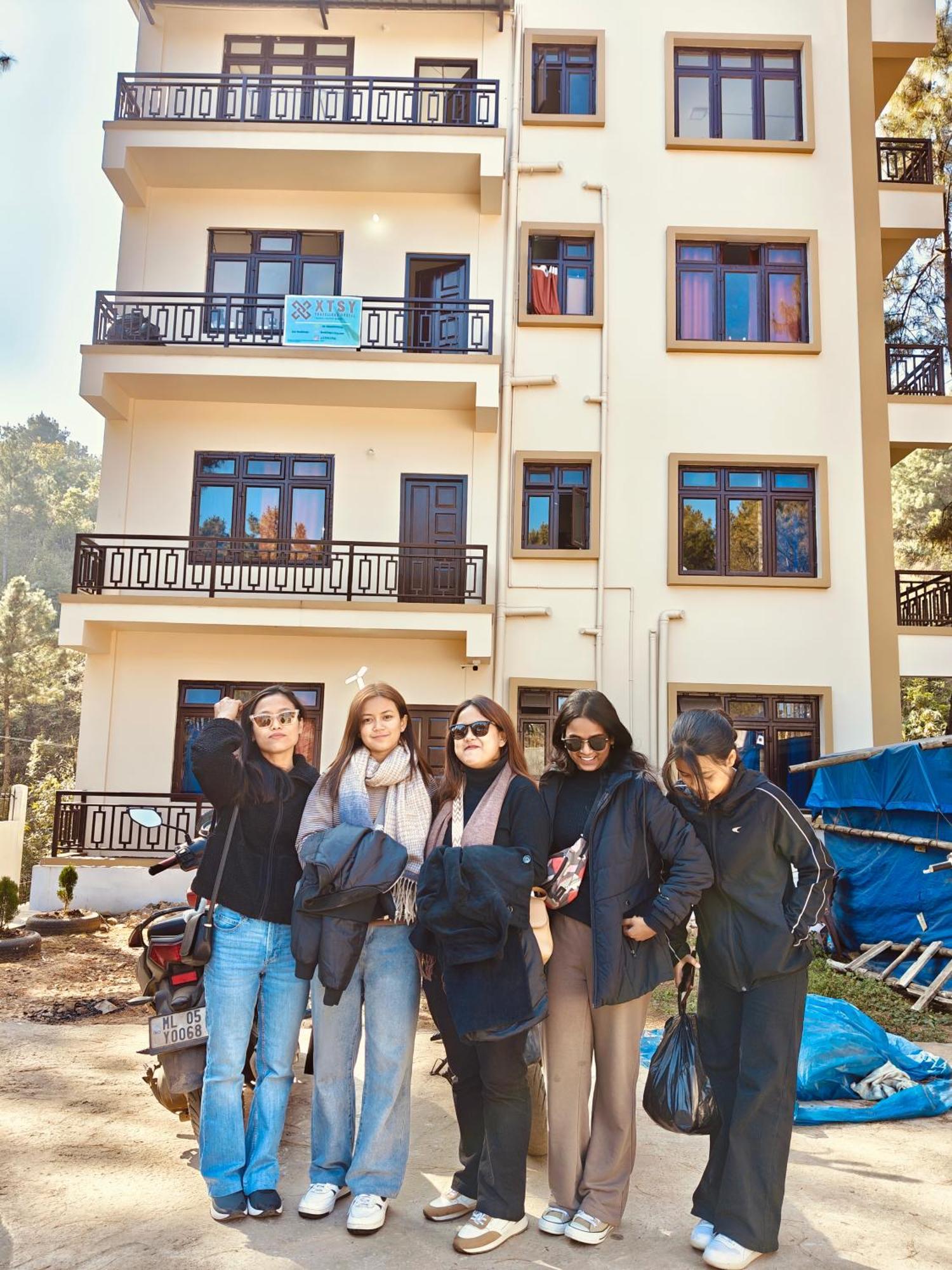 Xtsy Travellers Hostel Shillong Eksteriør bilde