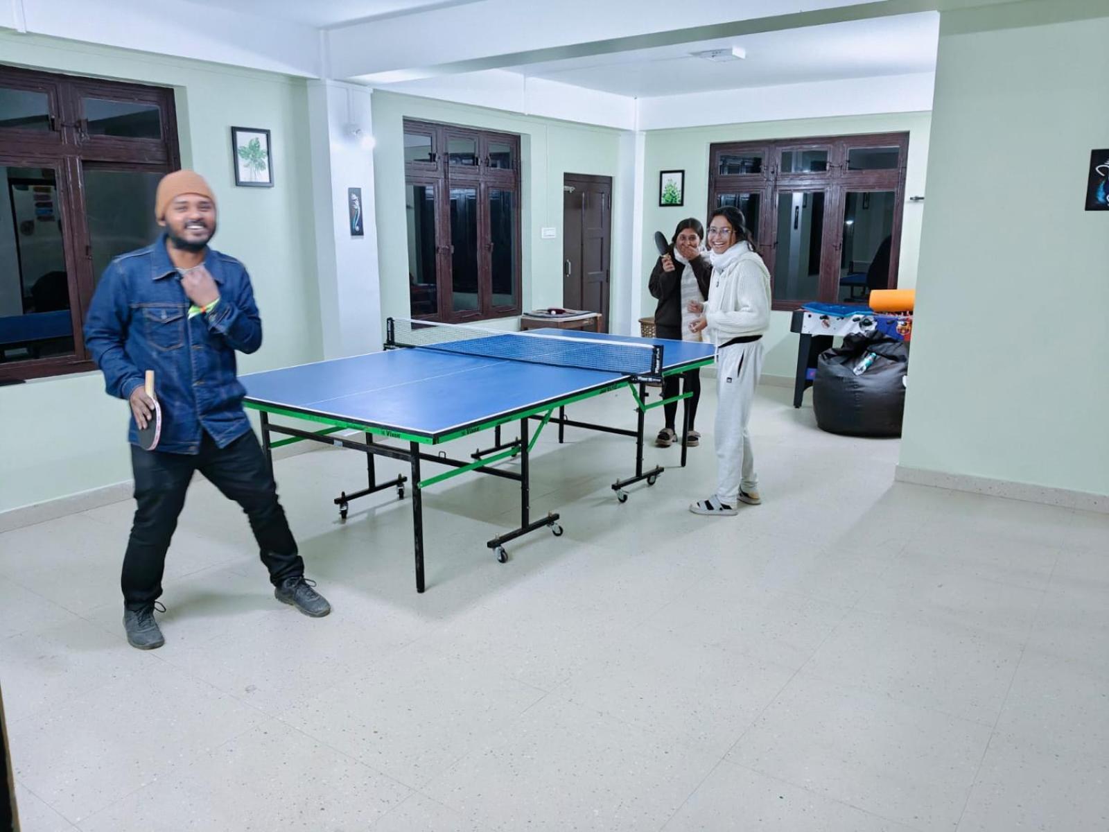 Xtsy Travellers Hostel Shillong Eksteriør bilde