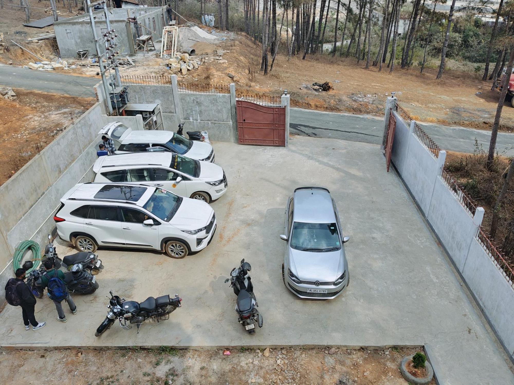 Xtsy Travellers Hostel Shillong Eksteriør bilde