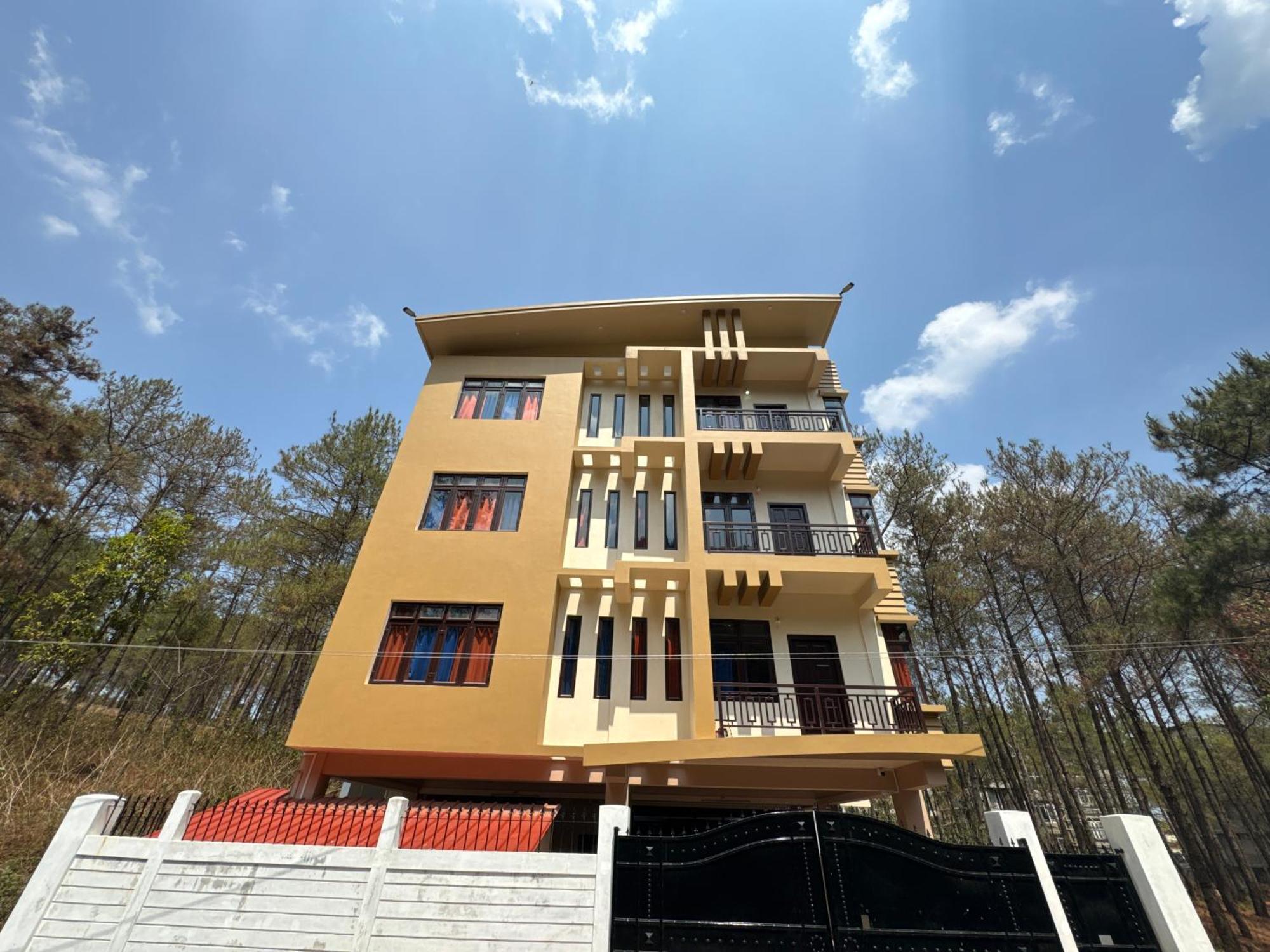 Xtsy Travellers Hostel Shillong Eksteriør bilde