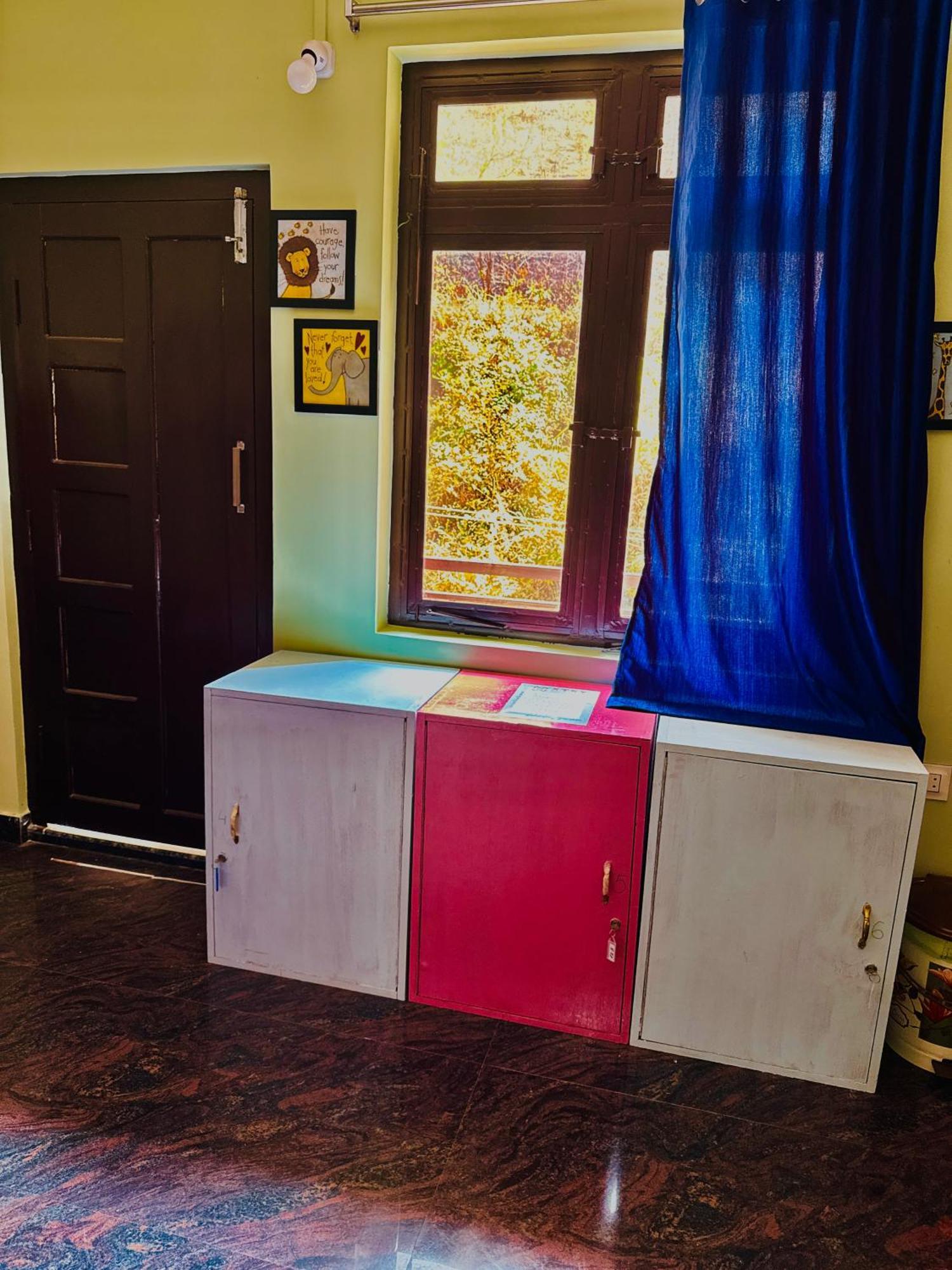 Xtsy Travellers Hostel Shillong Eksteriør bilde