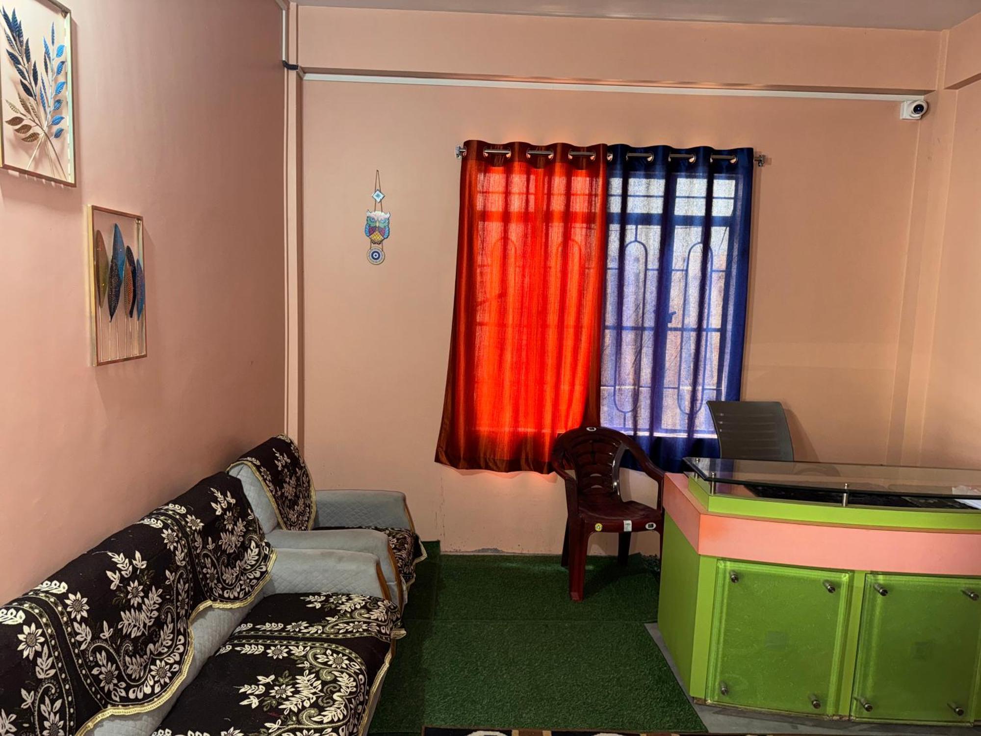 Xtsy Travellers Hostel Shillong Eksteriør bilde
