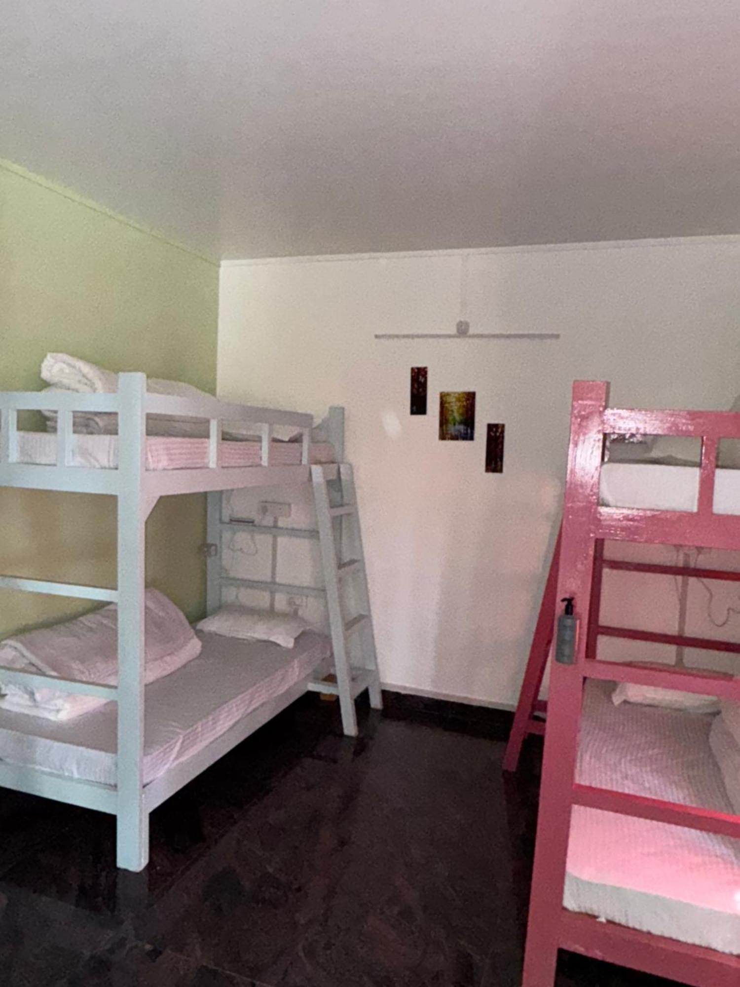 Xtsy Travellers Hostel Shillong Eksteriør bilde