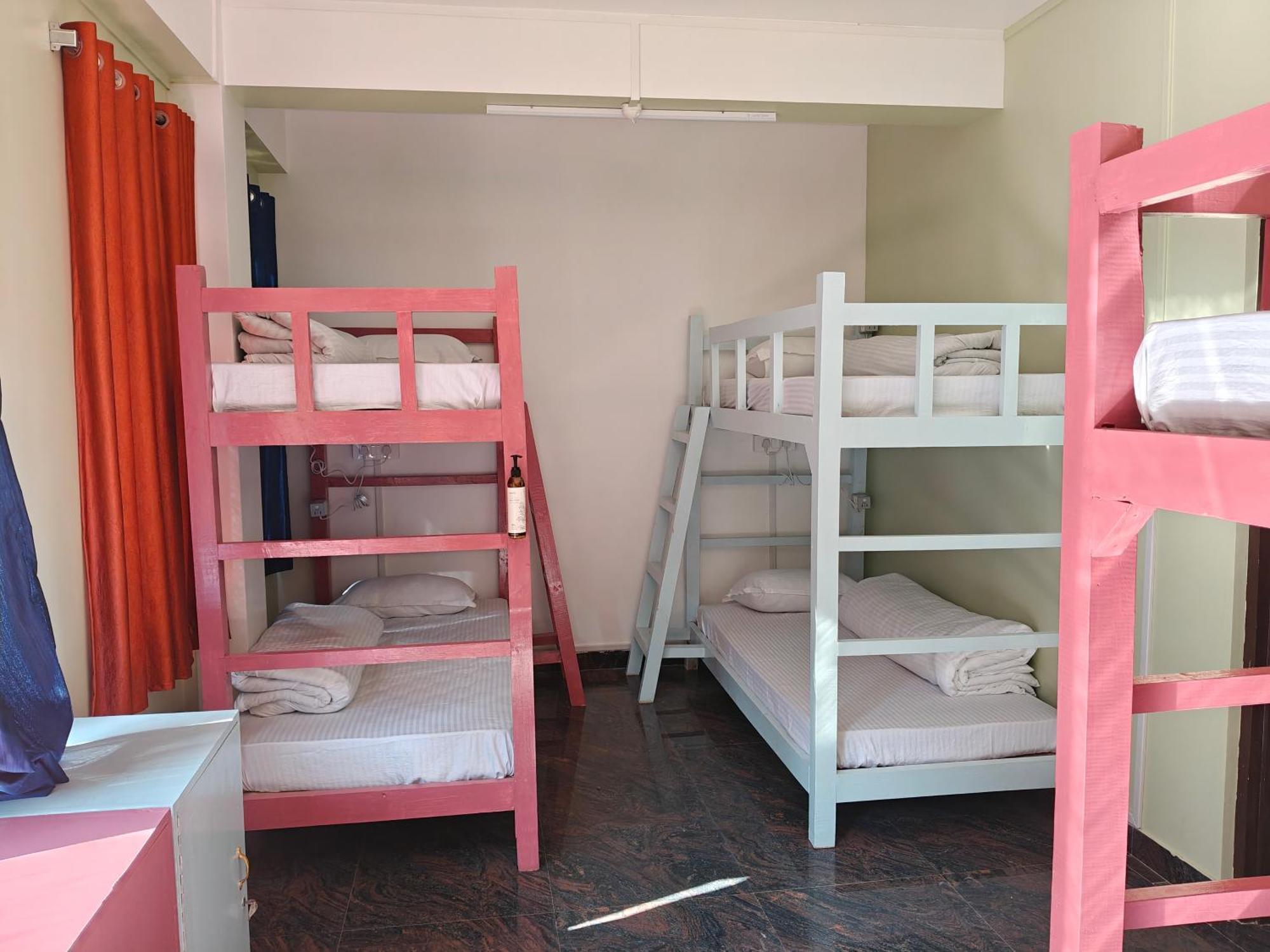 Xtsy Travellers Hostel Shillong Rom bilde